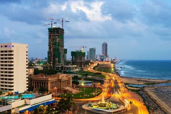 Scenic luxury travel image describing Galle Face Green - View 1