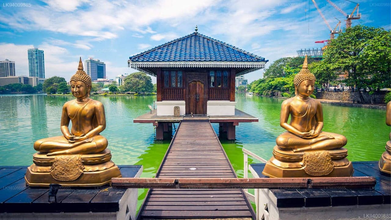 Scenic luxury travel image describing Gangaramaya Temple - View 2